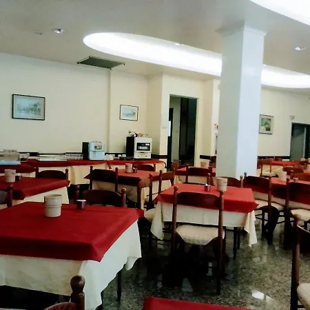 Lorena Otel Sottomarina